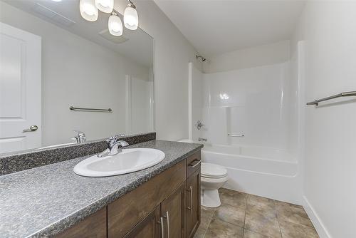 9829 Crimson Road, Lake Country, BC - Indoor Photo Showing Bathroom