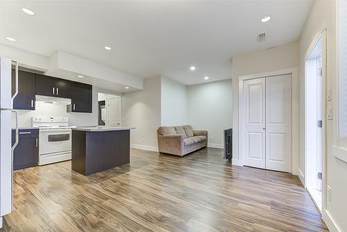 9829 Crimson Road, Lake Country, BC - Indoor Photo Showing Kitchen