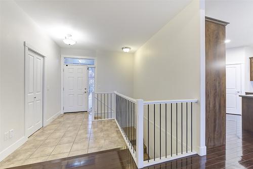 9829 Crimson Road, Lake Country, BC - Indoor Photo Showing Other Room