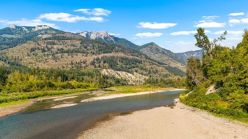 9145 Cascade Street, Elko, BC 