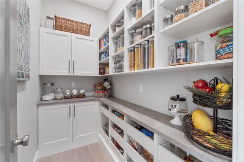 608 Mt Ida Crescent, Coldstream, BC - Indoor