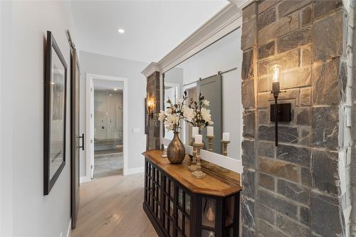 608 Mt Ida Crescent, Coldstream, BC - Indoor Photo Showing Other Room