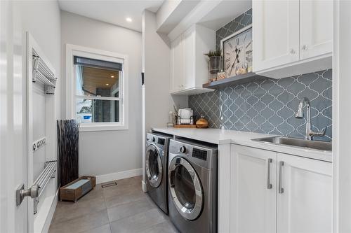 608 Mt Ida Crescent, Coldstream, BC - Indoor Photo Showing Laundry Room