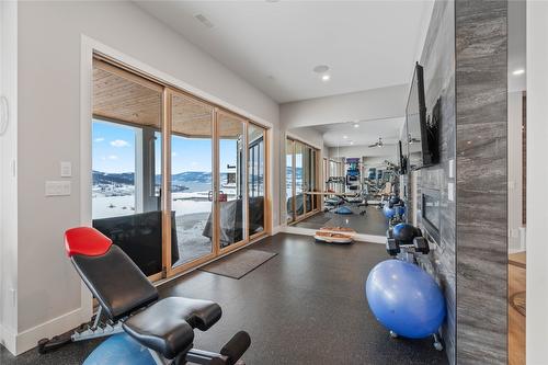 608 Mt Ida Crescent, Coldstream, BC - Indoor Photo Showing Gym Room