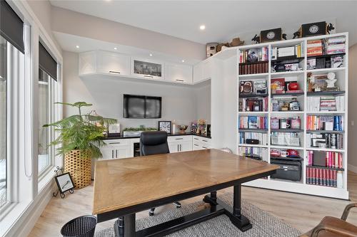 608 Mt Ida Crescent, Coldstream, BC - Indoor Photo Showing Office