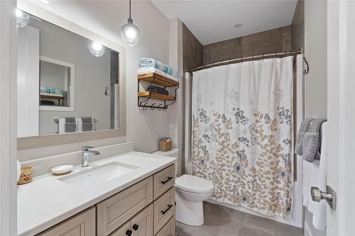 608 Mt Ida Crescent, Coldstream, BC - Indoor Photo Showing Bathroom