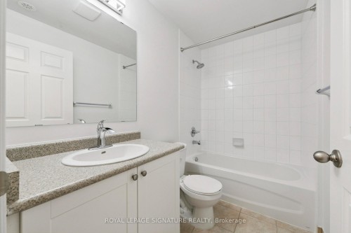 110-5705 Long Valley Road, Mississauga, ON - Indoor Photo Showing Bathroom