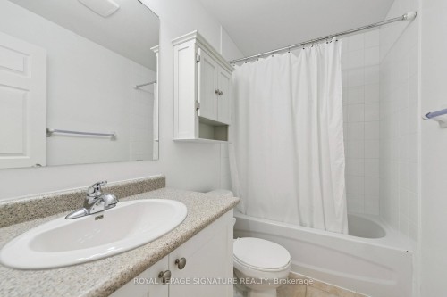 110-5705 Long Valley Road, Mississauga, ON - Indoor Photo Showing Bathroom