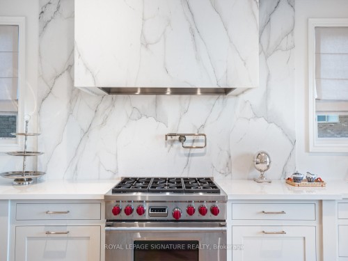 1335 Britton Crescent, Milton, ON - Indoor Photo Showing Kitchen