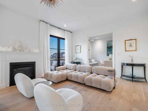 1335 Britton Crescent, Milton, ON - Indoor Photo Showing Living Room With Fireplace