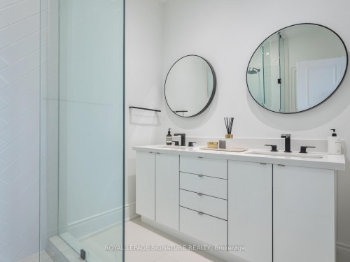 1335 Britton Crescent, Milton, ON - Indoor Photo Showing Bathroom