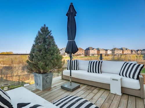 1335 Britton Crescent, Milton, ON - Outdoor With Deck Patio Veranda