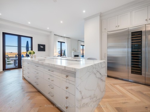 1335 Britton Crescent, Milton, ON - Indoor Photo Showing Kitchen
