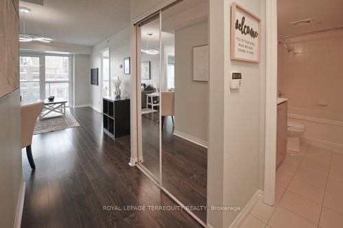 411-275 Yorkland Road, Toronto, ON - Indoor Photo Showing Other Room