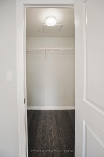 411-275 Yorkland Road, Toronto, ON - Indoor