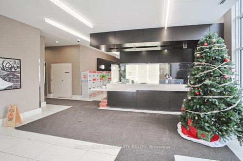 411-275 Yorkland Road, Toronto, ON - Indoor Photo Showing Other Room