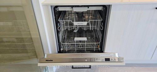 1515-1 Quarrington Lane, Toronto, ON -  Photo Showing Other Room