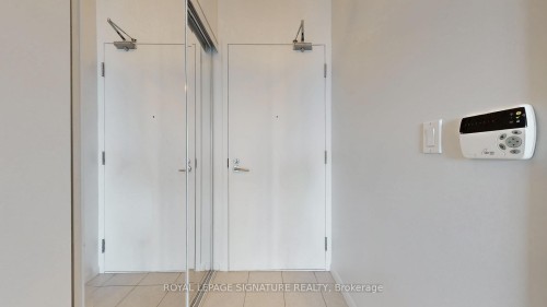 3403-215 Fort York Boulevard, Toronto, ON - Indoor Photo Showing Other Room