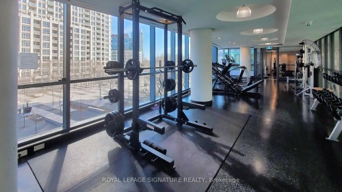 3403-215 Fort York Boulevard, Toronto, ON - Indoor Photo Showing Gym Room