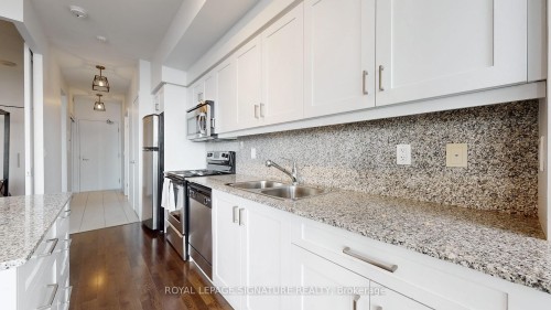 3403-215 Fort York Boulevard, Toronto, ON - Indoor Photo Showing Kitchen With Double Sink With Upgraded Kitchen