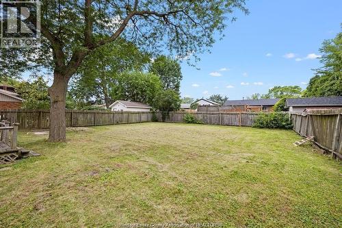 5440 Lyndon, Windsor, ON - Outdoor With Backyard