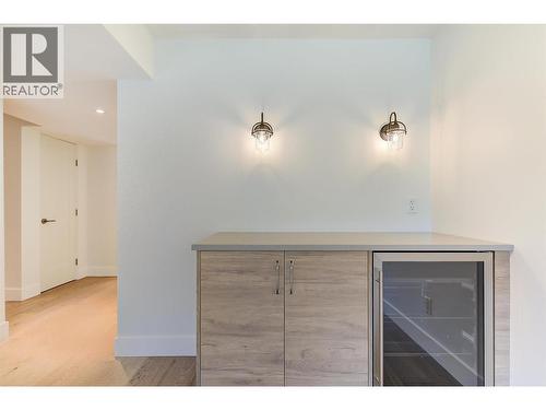 761 Barnaby Road, Kelowna, BC - Indoor Photo Showing Other Room