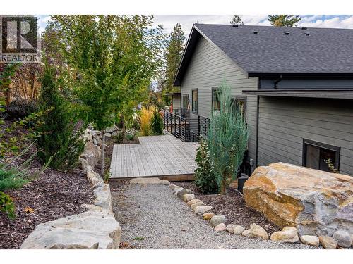 761 Barnaby Road, Kelowna, BC - Outdoor