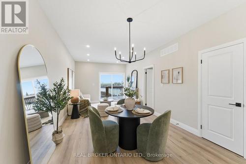 17 - 29 Weymouth Street, Woolwich, ON - Indoor Photo Showing Dining Room