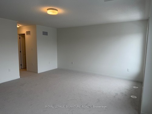 19 Kings Hill Drive, Brampton, ON - Indoor Photo Showing Other Room