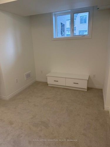 19 Kings Hill Drive, Brampton, ON - Indoor Photo Showing Other Room