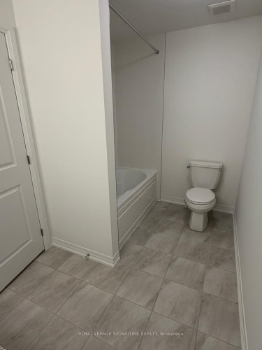 19 Kings Hill Drive, Brampton, ON - Indoor Photo Showing Bathroom
