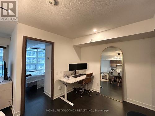 910 - 19 Bathurst Street, Toronto, ON - Indoor Photo Showing Office