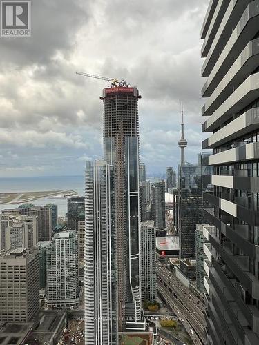 7312 - 138 Downes Street, Toronto, ON - Outdoor