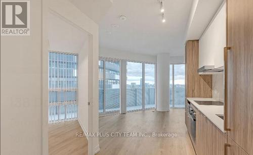 7312 - 138 Downes Street, Toronto, ON - Indoor