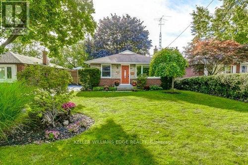 1216 DE QUINCY CRESCENT  Burlington, ON L7P 1E1