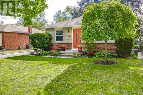 1216 De Quincy Crescent, Burlington, ON - Outdoor