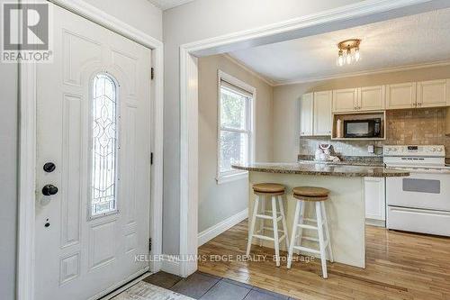 1216 De Quincy Crescent, Burlington, ON - Indoor Photo Showing Kitchen