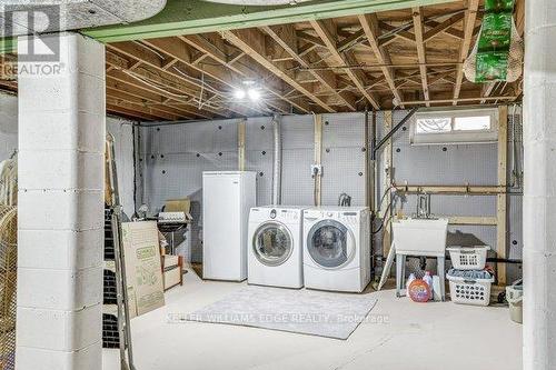 1216 De Quincy Crescent, Burlington, ON - Indoor Photo Showing Laundry Room