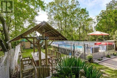 1216 De Quincy Crescent, Burlington, ON - Outdoor