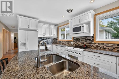 120 Kinross Street, Haldimand, ON - Indoor Photo Showing Kitchen With Double Sink