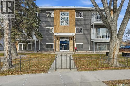 6 230 Broadway Avenue E, Regina, SK - Outdoor With Facade