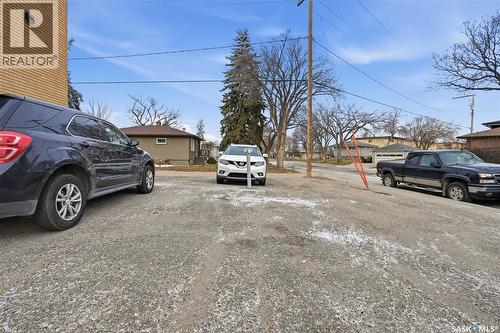 6 230 Broadway Avenue E, Regina, SK - Outdoor