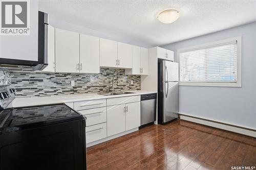 6 230 Broadway Avenue E, Regina, SK - Indoor Photo Showing Kitchen