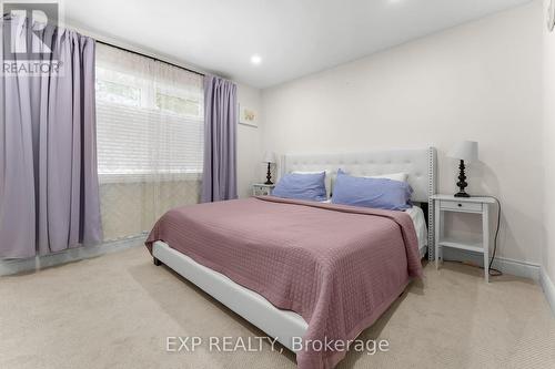 208 Glen Oak Drive, Oakville, ON - Indoor Photo Showing Bedroom