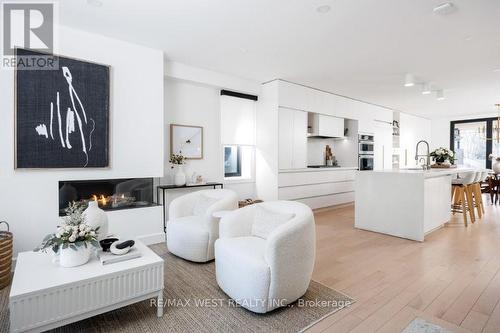 424 Clendenan Avenue, Toronto, ON - Indoor Photo Showing Other Room