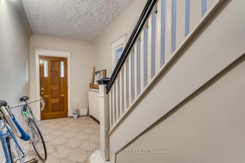 Main-61 Rusholme Park Crescent W, Toronto, ON - Indoor Photo Showing Other Room