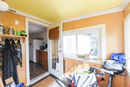 3390 Nikkei Pl, Cumberland, BC 