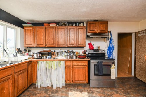 3390 Nikkei Pl, Cumberland, BC 