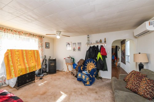 3390 Nikkei Pl, Cumberland, BC 