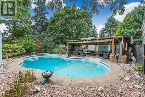 323 Regional 20 Road, Pelham, ON - Outdoor With In Ground Pool With Deck Patio Veranda